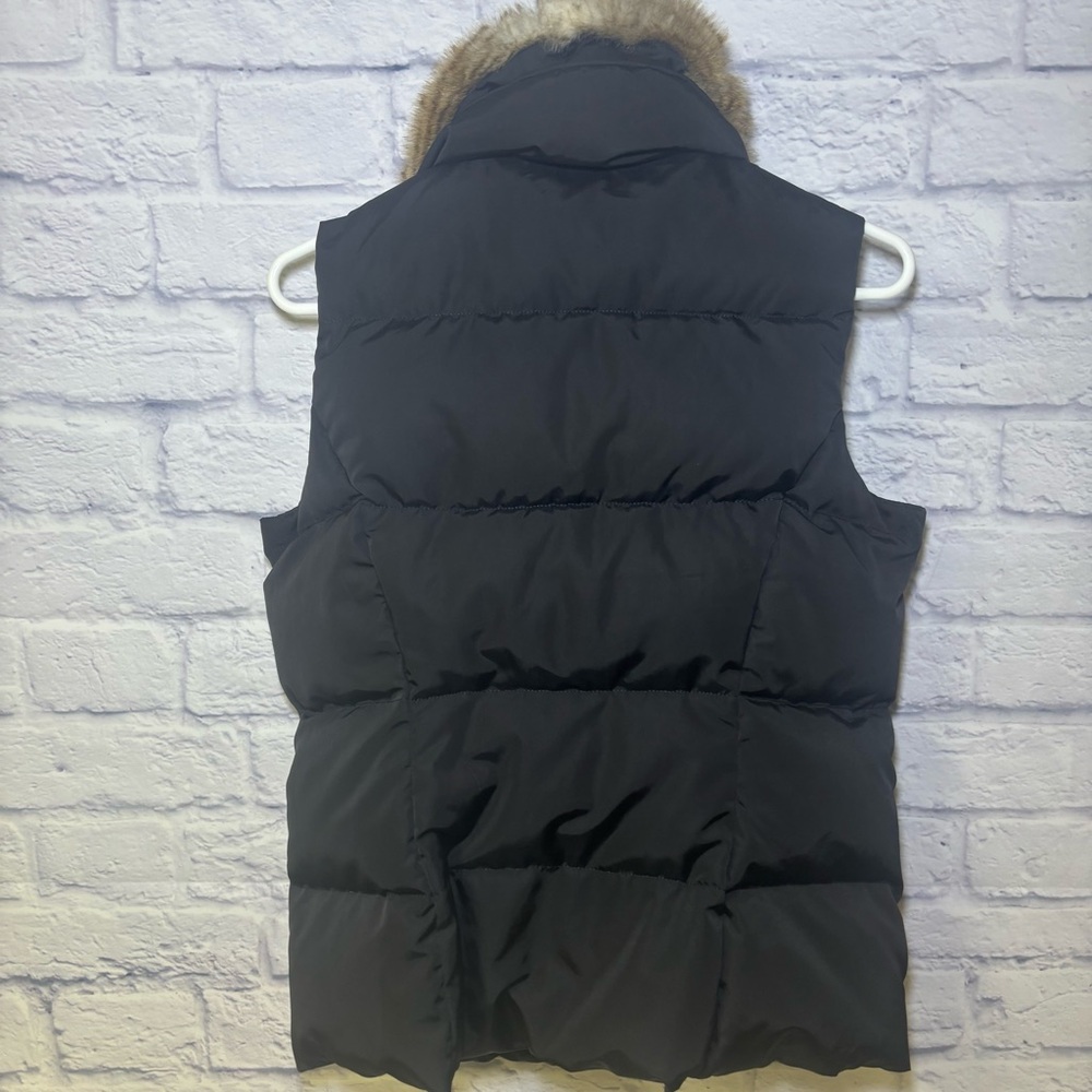 Lands' End Women's Goose Down Puffer Vest Faux Fur Hood Small Outdoor - Picture 7 of 12